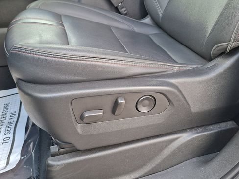 Used 2022 Chevrolet Tahoe RST w/ Luxury Package RWD image 18
