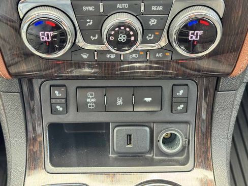 Used 2015 Chevrolet Traverse LT w/ Traveler's Package AWD/4WD image 48