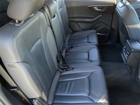 Used 2023 Audi Q7 3.0T Premium Plus image 21