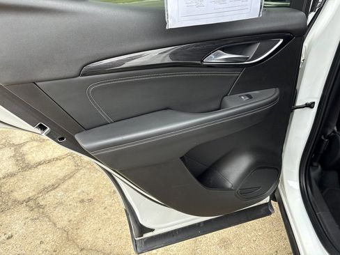 Used 2022 Buick Envision Preferred image 19