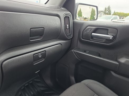 Certified 2025 Chevrolet Silverado 1500 W/T RWD image 19