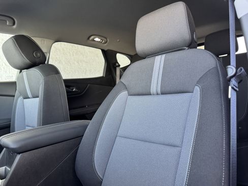New 2025 Chevrolet Blazer LT w/ Midnight/Sport Edition image 12