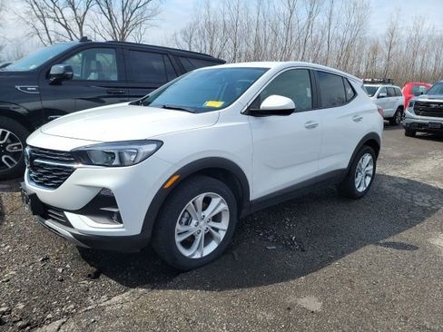 Used 2020 Buick Encore GX Preferred w/ Cold Weather Comfort Package image 1