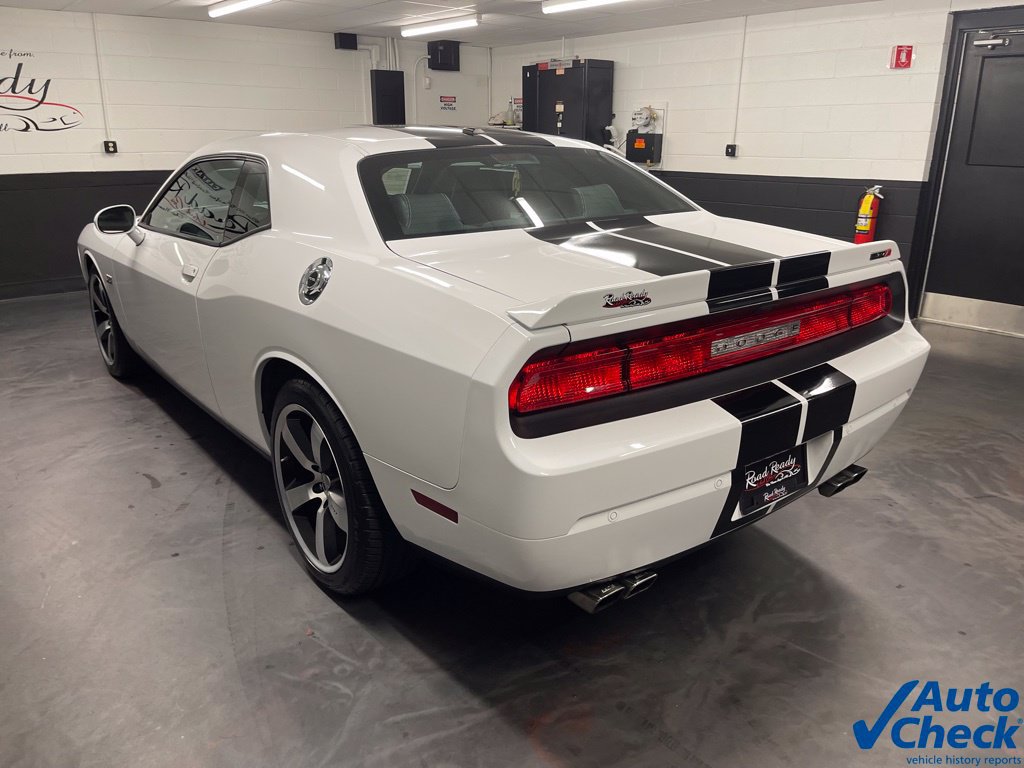 Used 2014 Dodge Challenger SRT8 RWD image 7