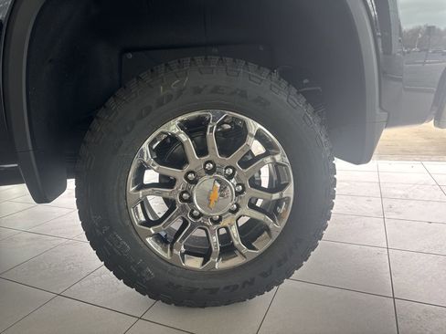 New 2026 Chevrolet Silverado 3500 LTZ w/ LTZ Convenience Package image 9