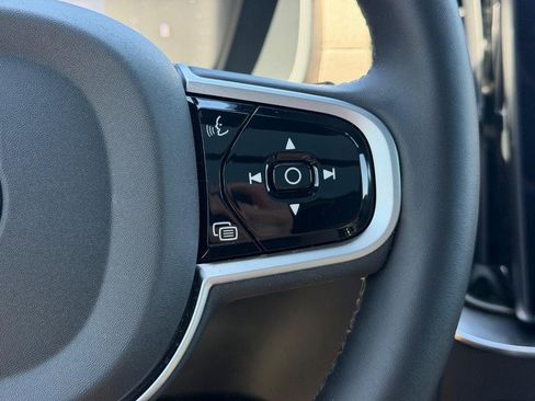 Certified 2025 Volvo XC90 B6 Plus AWD/4WD image 20