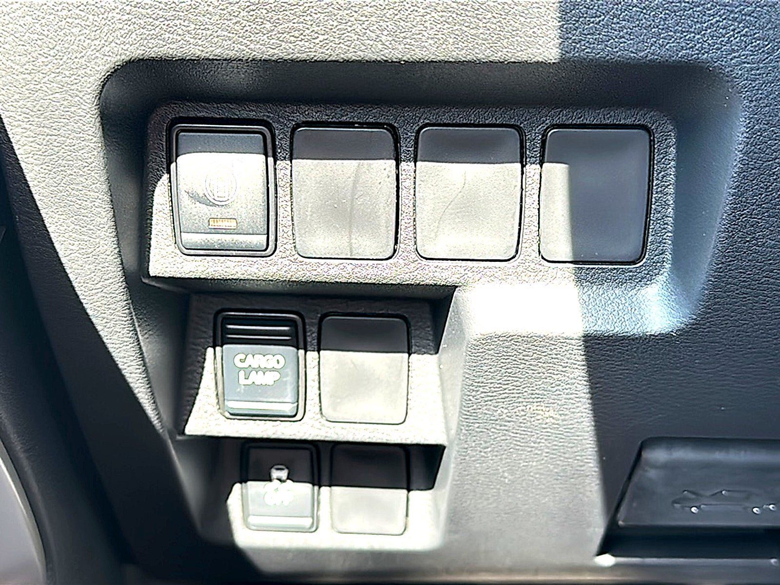 New 2027 Nissan Frontier SV w/ All-Weather Content Package RWD image 26