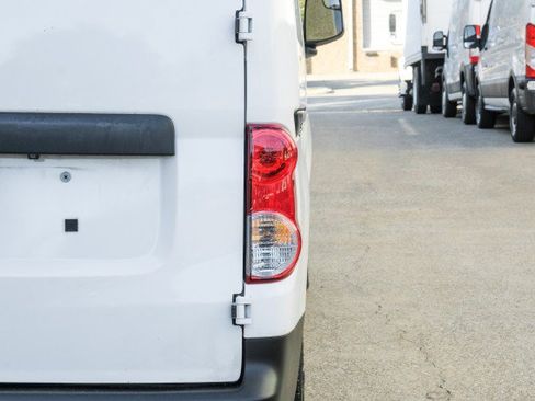 Used 2020 Nissan NV200 S FWD image 42