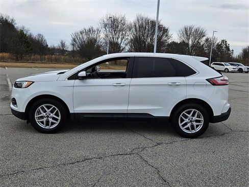Used 2022 Ford Edge SEL image 4