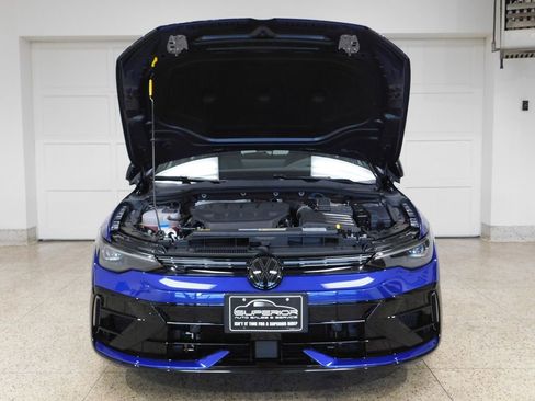 Used 2025 Volkswagen Golf R Black Edition image 13