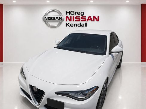Used 2021 Alfa Romeo Giulia Sprint w/ Active Assist 1 Package RWD image 3