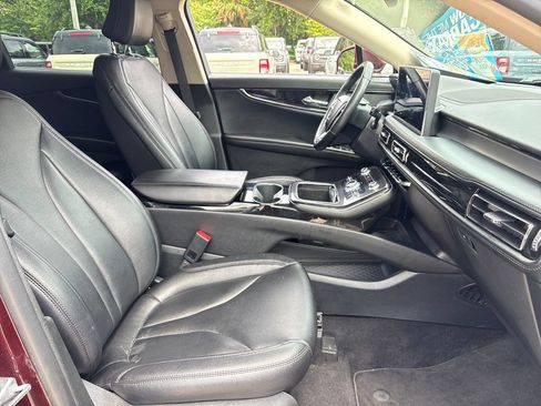 Used 2023 Lincoln Nautilus FWD image 28
