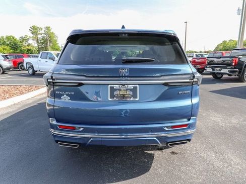 New 2026 Buick Enclave Avenir w/ Super Cruise Package FWD image 8
