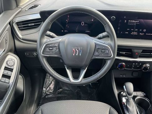 Used 2025 Buick Encore GX Preferred FWD image 17