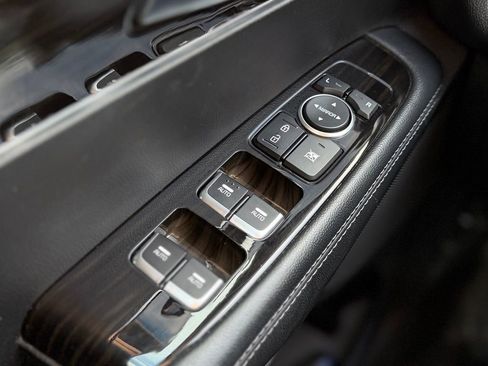 Used 2019 Kia Sorento S image 14