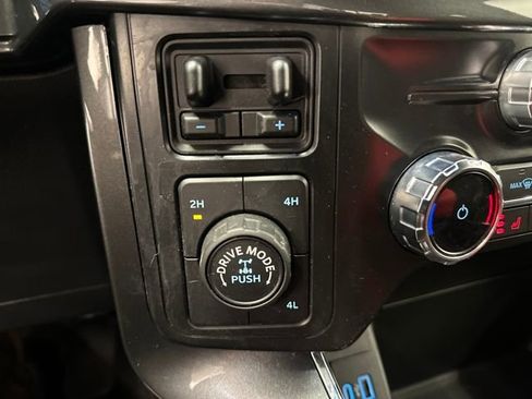 Certified 2022 Ford F150 XLT w/ Equipment Group 302A High image 30