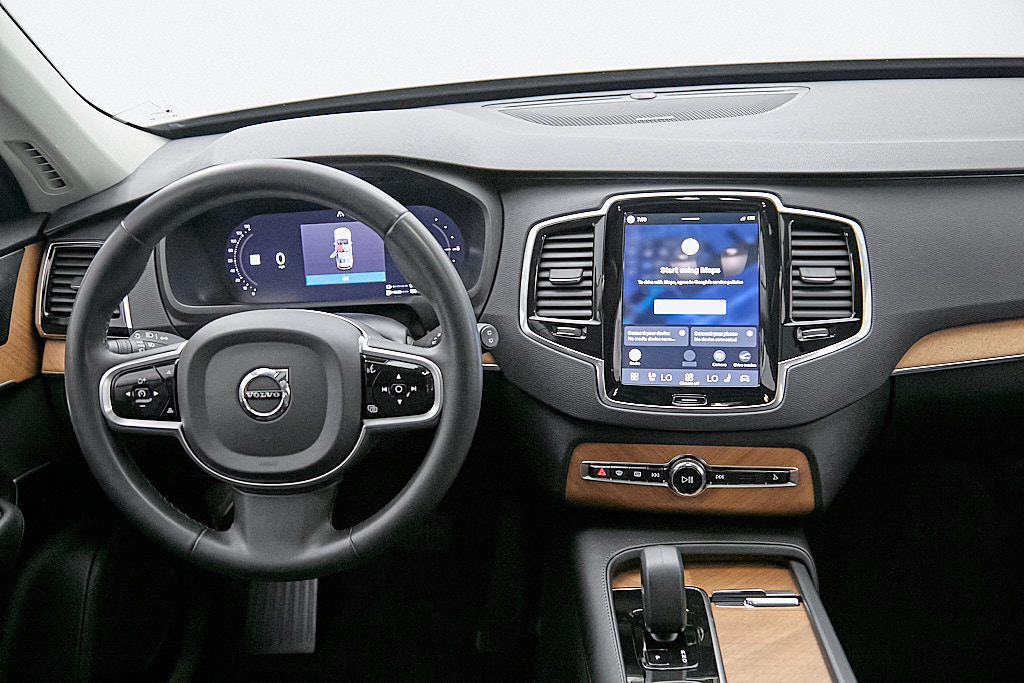 Certified 2023 Volvo XC90 T8 Plus w/ Protection Package AWD/4WD image 30