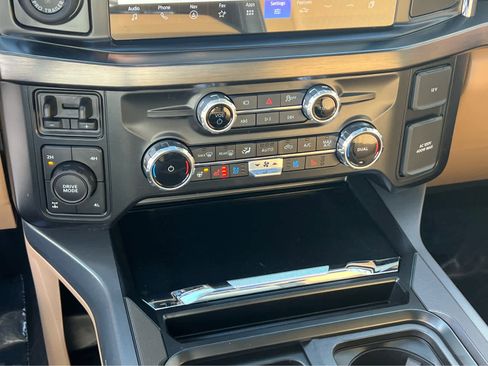 New 2026 Ford F250 Lariat w/ Lariat Premium Package image 34