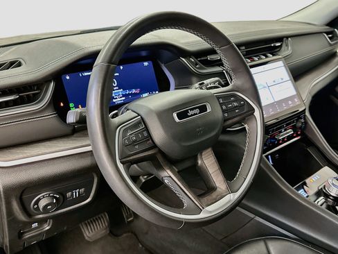 Used 2023 Jeep Grand Cherokee L Limited AWD/4WD image 18