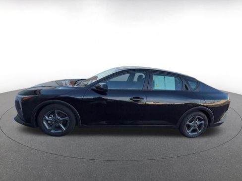 Used 2025 Kia K4 FWD image 9
