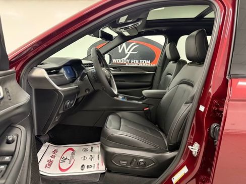 New 2025 Jeep Grand Cherokee L Limited w/ Luxury Tech Group II image 11