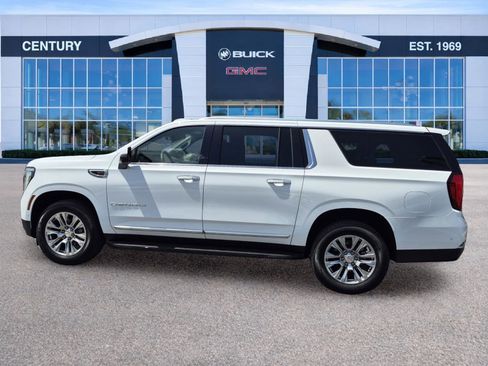 Used 2025 GMC Yukon XL Denali AWD/4WD image 7