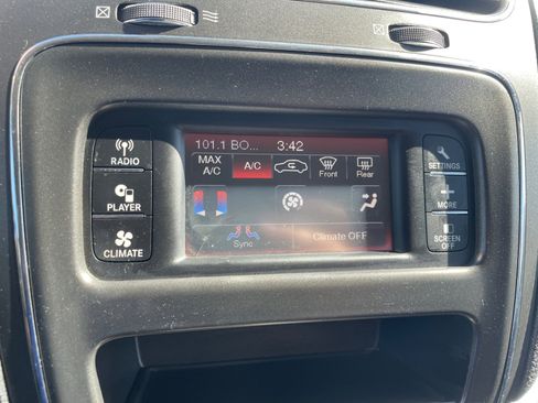 Used 2018 Dodge Journey SE w/ Connectivity Group FWD image 25
