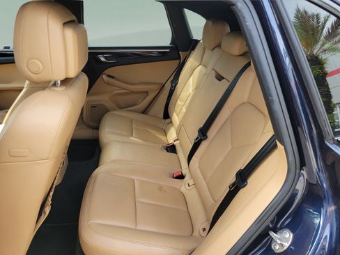 Used 2017 Porsche Macan AWD/4WD image 12