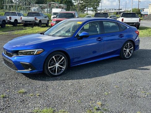 Used 2024 Honda Civic Touring image 4