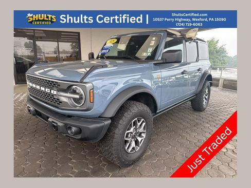 Certified 2025 Ford Bronco Badlands AWD/4WD image 1