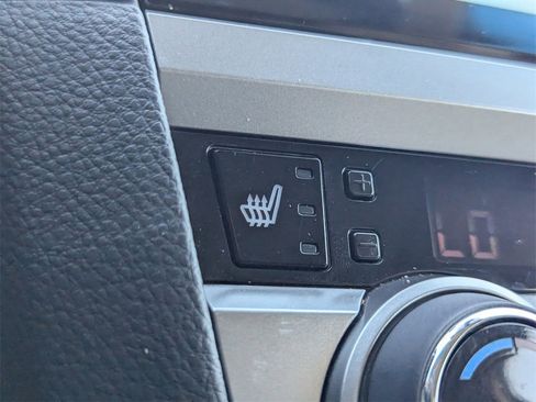 Used 2017 Subaru Outback 3.6R Limited image 23