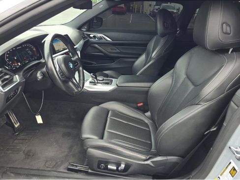 Used 2022 BMW M440i Coupe w/ Premium Package image 28