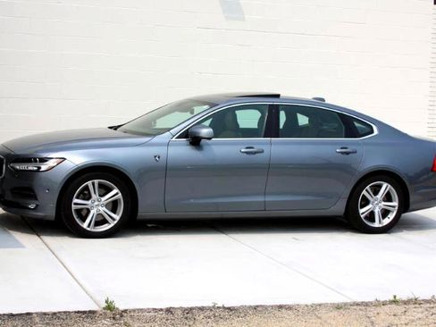Used 2018 Volvo S90 T5 Momentum w/ Convenience Package image 35