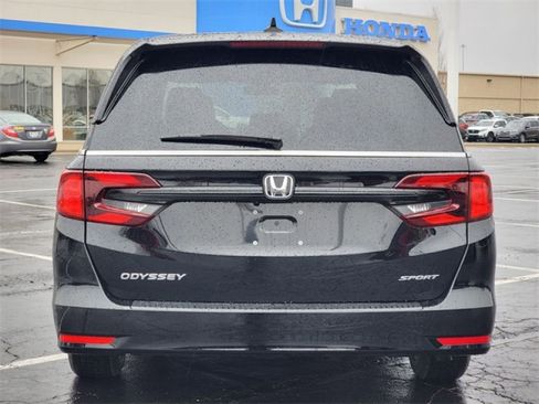Used 2023 Honda Odyssey Sport image 7