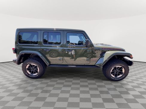 Used 2022 Jeep Wrangler Unlimited Rubicon w/ LED Lighting Group AWD/4WD image 3