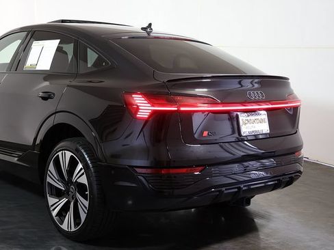 Used 2024 Audi Q8 e-tron Prestige w/ Prestige Package AWD/4WD image 11