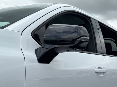 New 2025 GMC Sierra EV Denali image 14