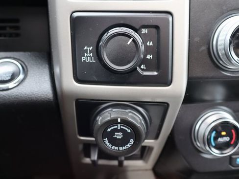 Used 2019 Ford F150 Lariat w/ Equipment Group 502A Luxury image 31