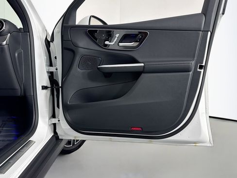 New 2026 Mercedes-Benz GLC 300 image 23