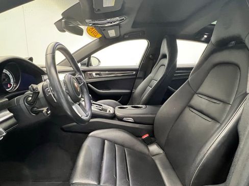 Certified 2018 Porsche Panamera 4S image 5