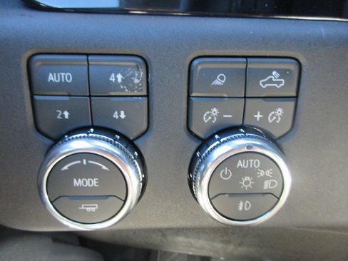 New 2026 GMC Sierra 1500 Elevation w/ Elevation Premium Package image 18