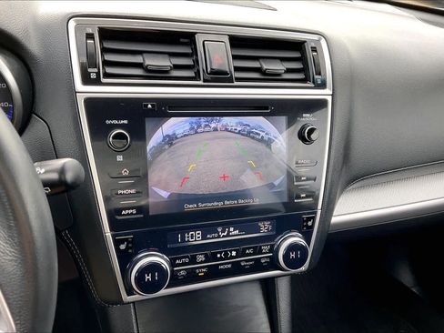Used 2018 Subaru Outback 2.5i Premium image 26