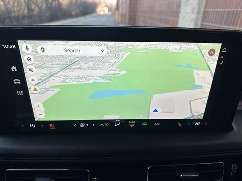 Used 2025 Lincoln Aviator AWD image 16