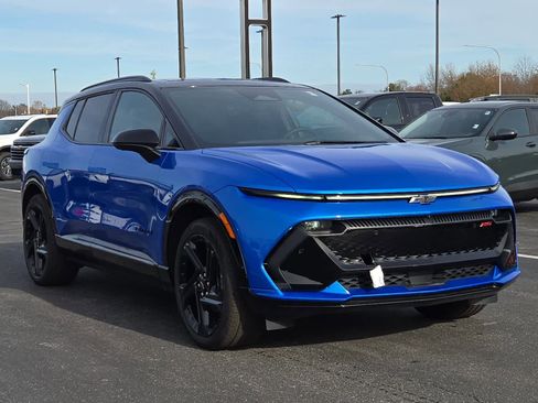 New 2026 Chevrolet Equinox EV RS image 2