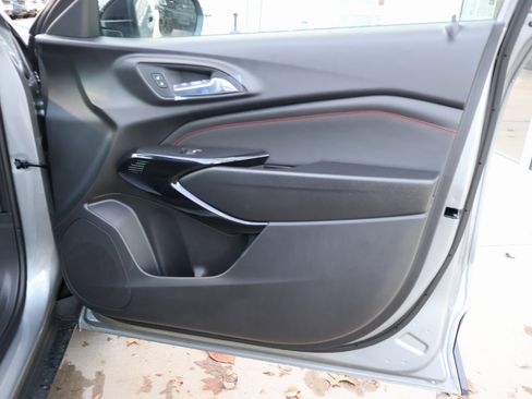 New 2026 Chevrolet Trax RS w/ Sunroof Package image 31