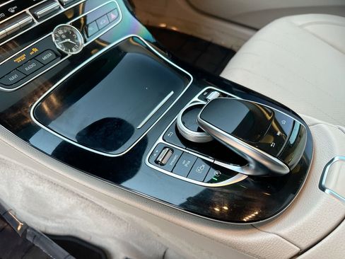 Used 2018 Mercedes-Benz E 300 4MATIC image 20