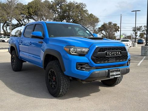 Used 2019 Toyota Tacoma TRD Pro image 3