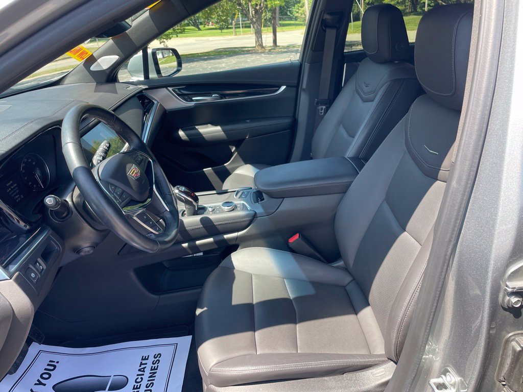Used 2024 Cadillac XT5 Premium Luxury AWD/4WD image 16