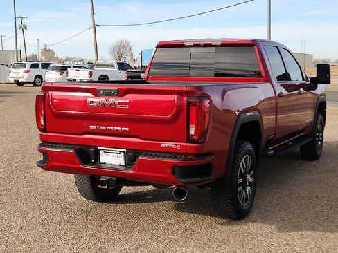 Used 2022 GMC Sierra 2500 AT4 w/ AT4 Preferred Package image 4