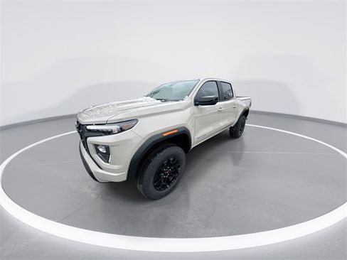 New 2026 GMC Canyon Elevation w/ Convenience Package image 4